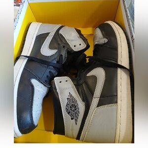 Pre Owned Air Jordan Black And Grey Sneakers Size 7.5